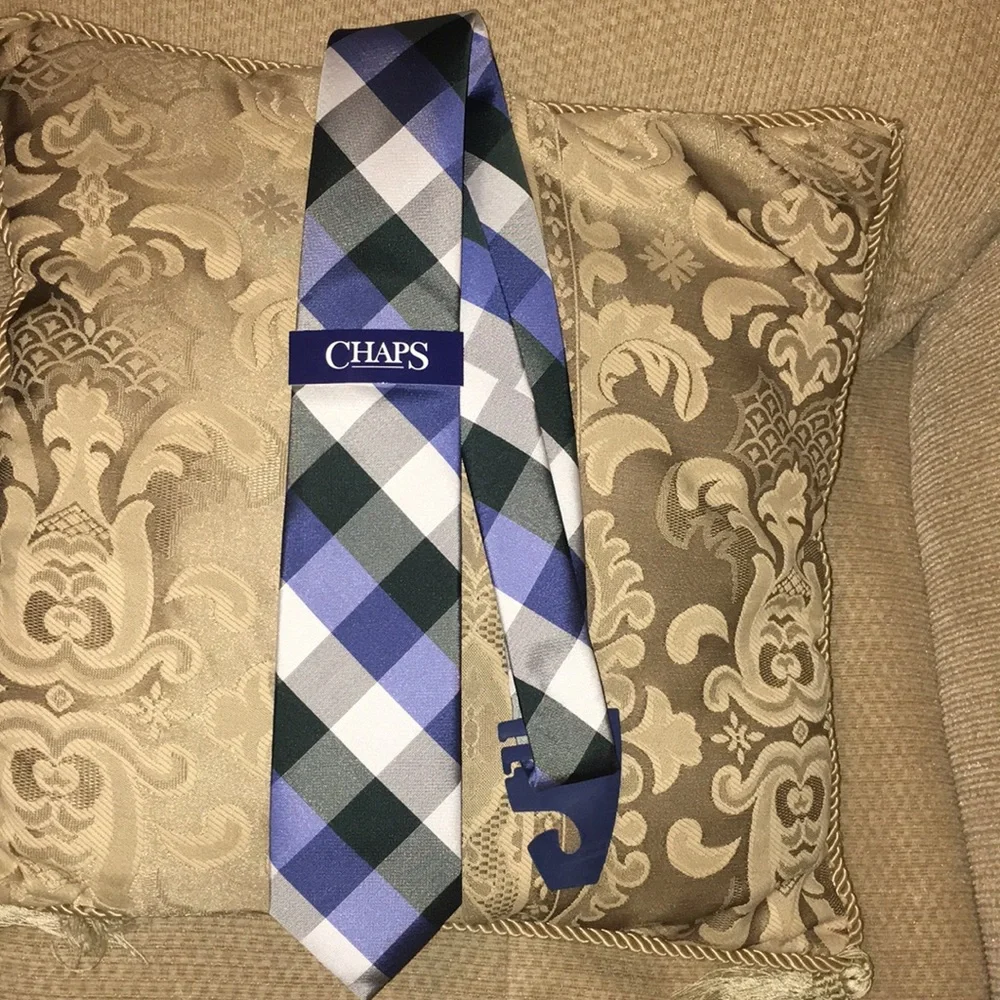 🌎NWT Chaps Checkered Tie